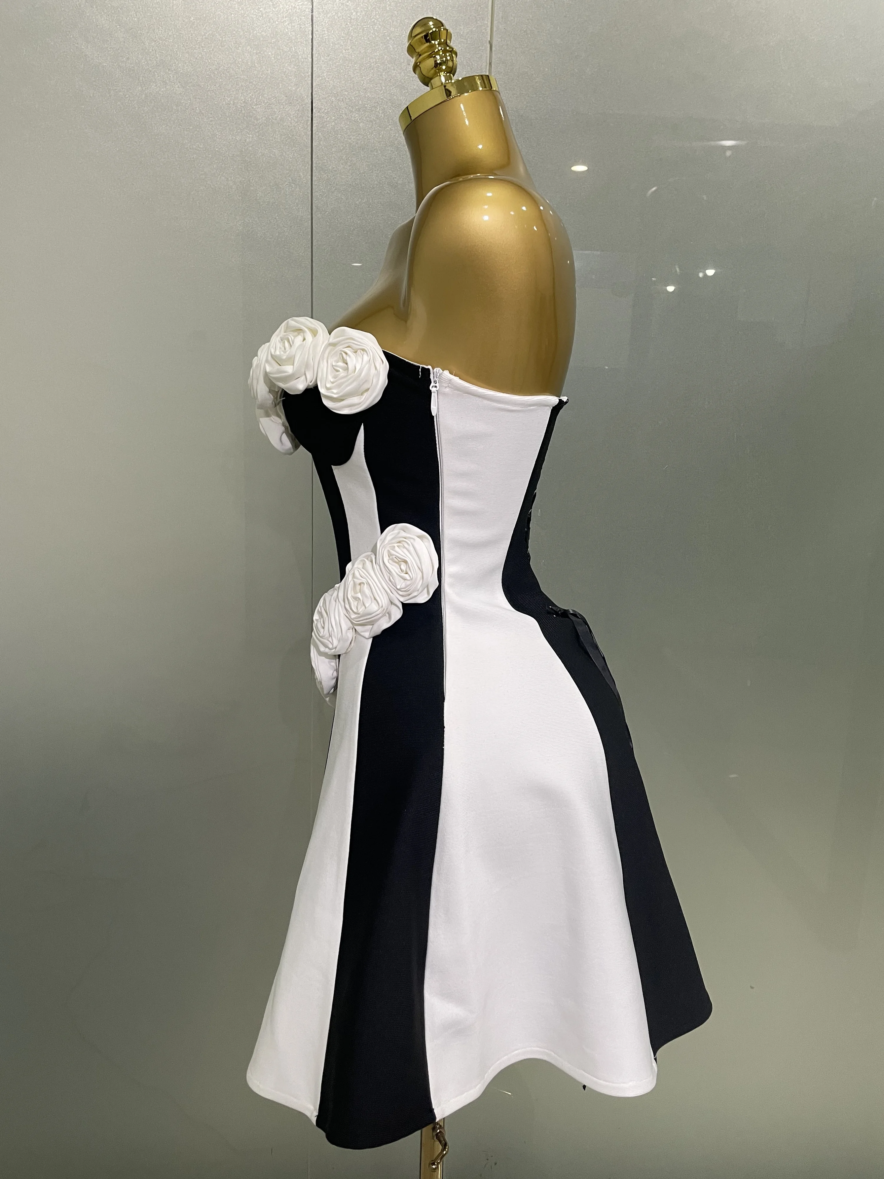 2025New Women Flower Decoration Strapless Black White Stripe Bandage Short Dress Cocktail Party Elegant Evening Club Party Dress