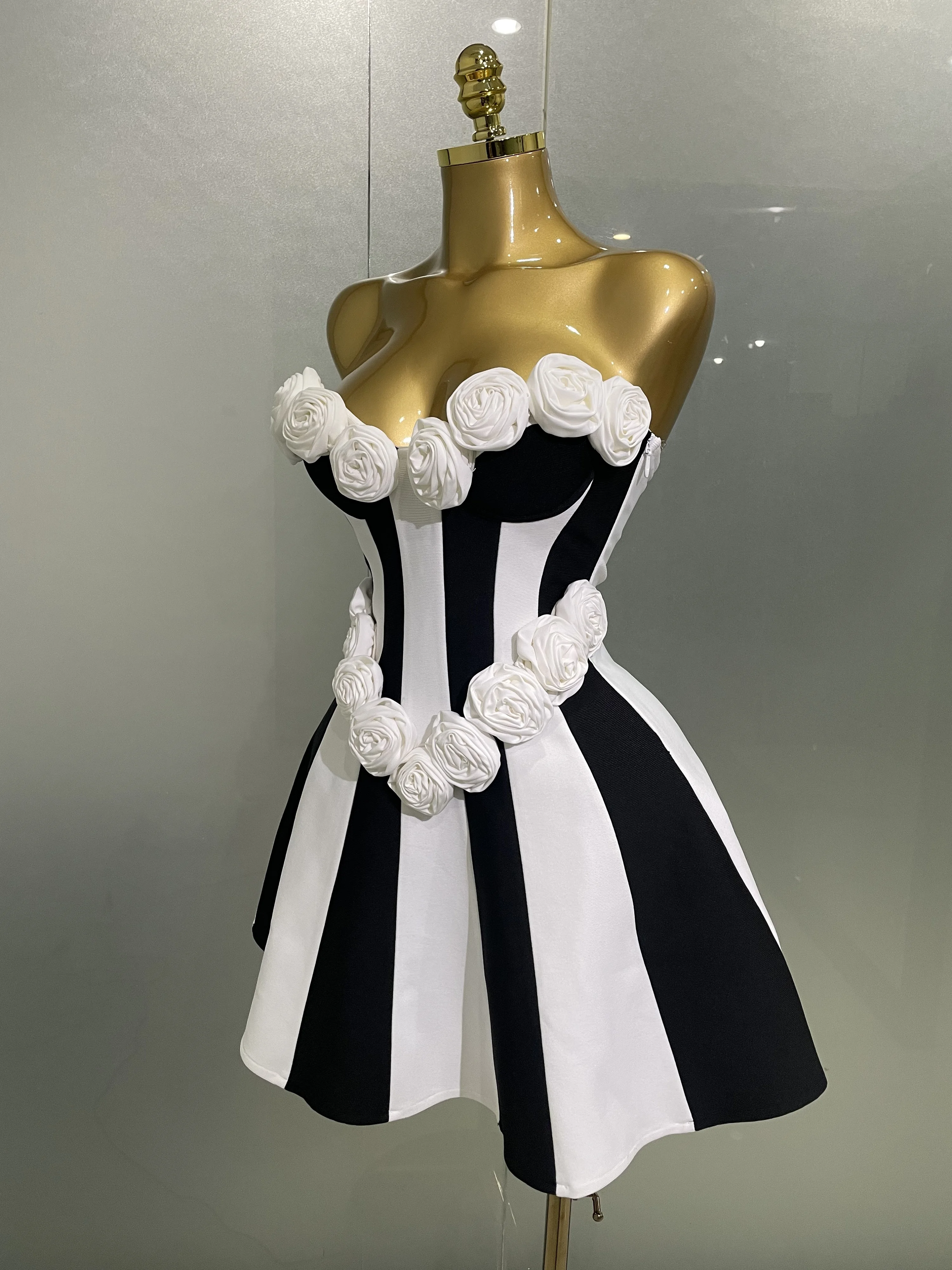 2025New Women Flower Decoration Strapless Black White Stripe Bandage Short Dress Cocktail Party Elegant Evening Club Party Dress
