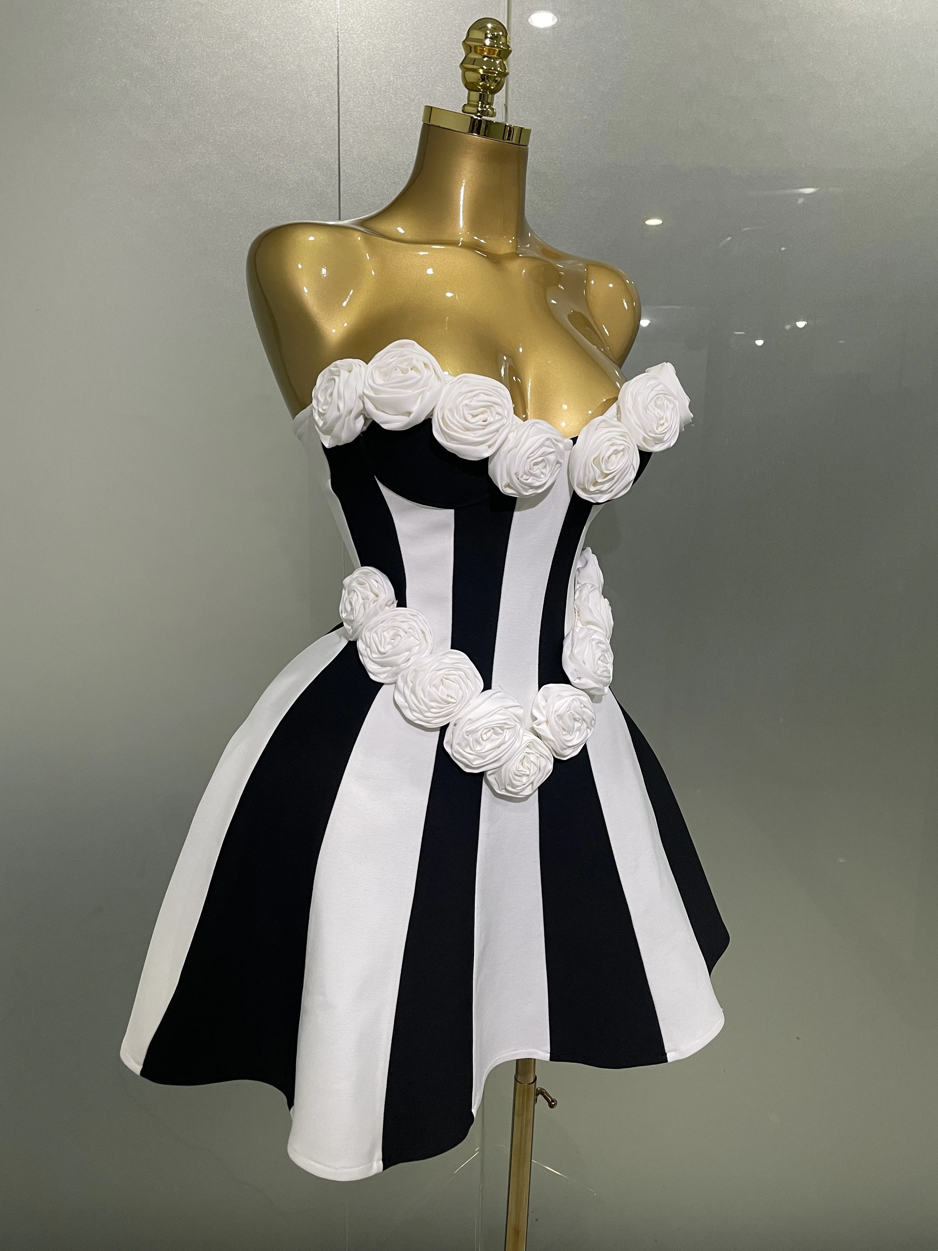 2025New Women Flower Decoration Strapless Black White Stripe Bandage Short Dress Cocktail Party Elegant Evening Club Party Dress