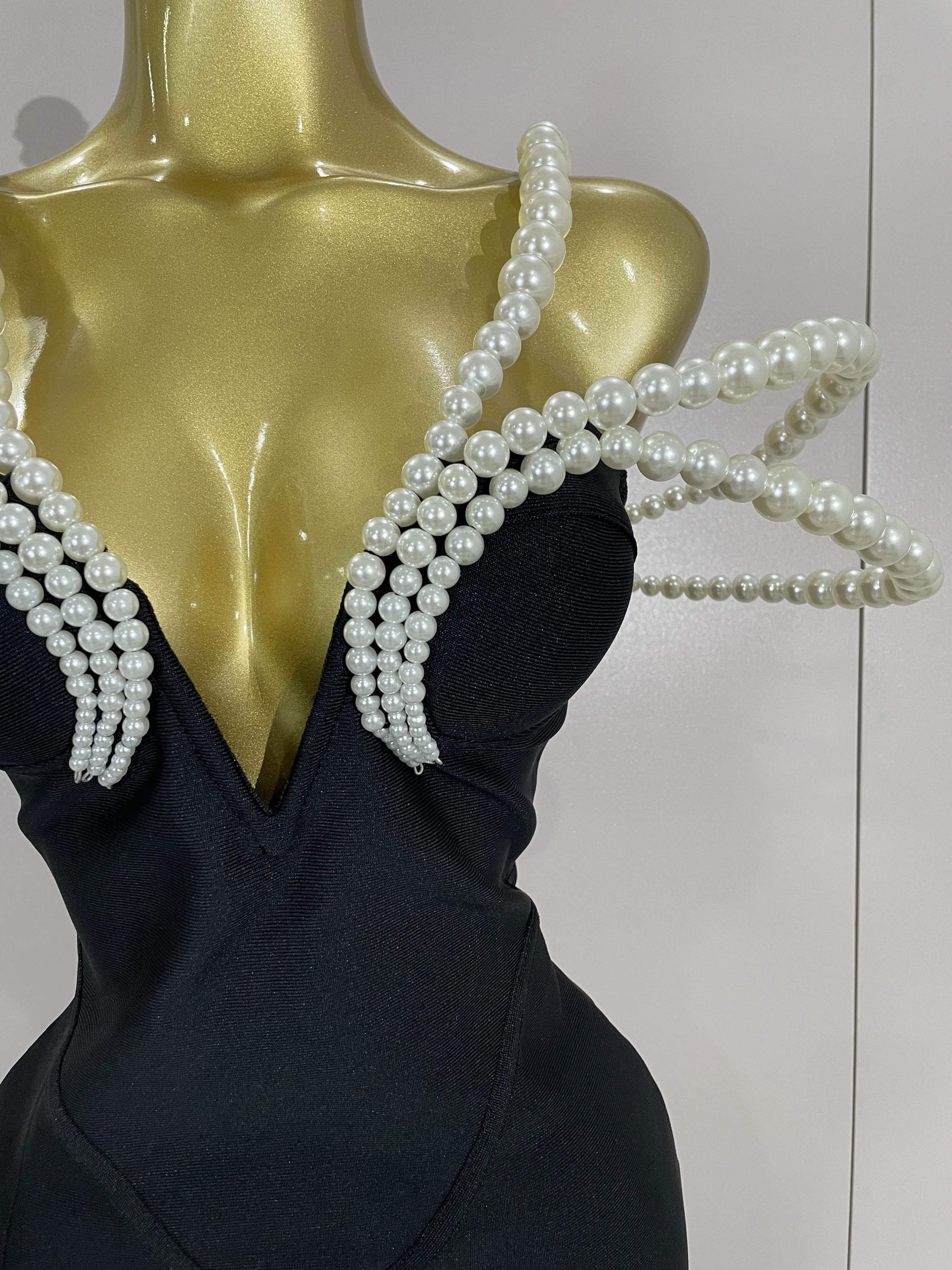 Luxury Designer Pearls V Neck Maxi Long Bandage Bodycon Dress Women Celebrity Evening Party Birthday Gowns Singer Stage Costumes