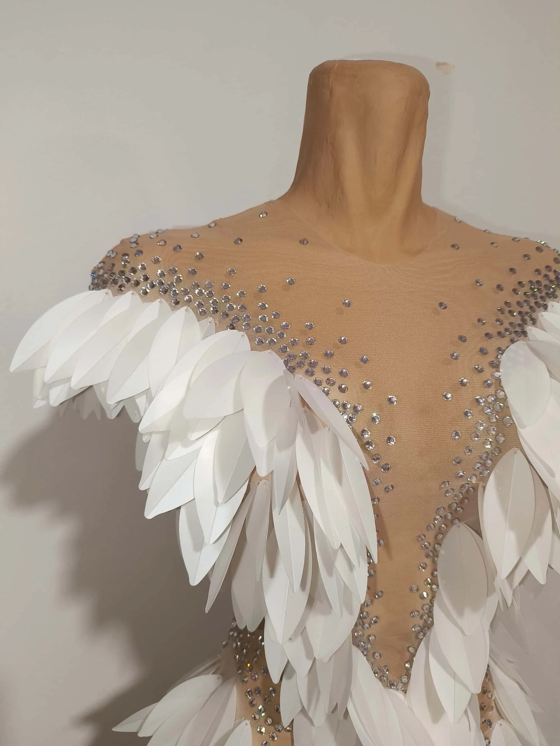 Sparkly Diamond Prom Dress Women Maxi Dress Elegant Eveing Birthday Party Dress Sexy Nightclub Performance Stage Costume Baige Sparkly Diamond Prom Dress Women Maxi Dress Elegant Eveing Birthday Party Dress Sexy Nightclub Performance Stage Costume Baige