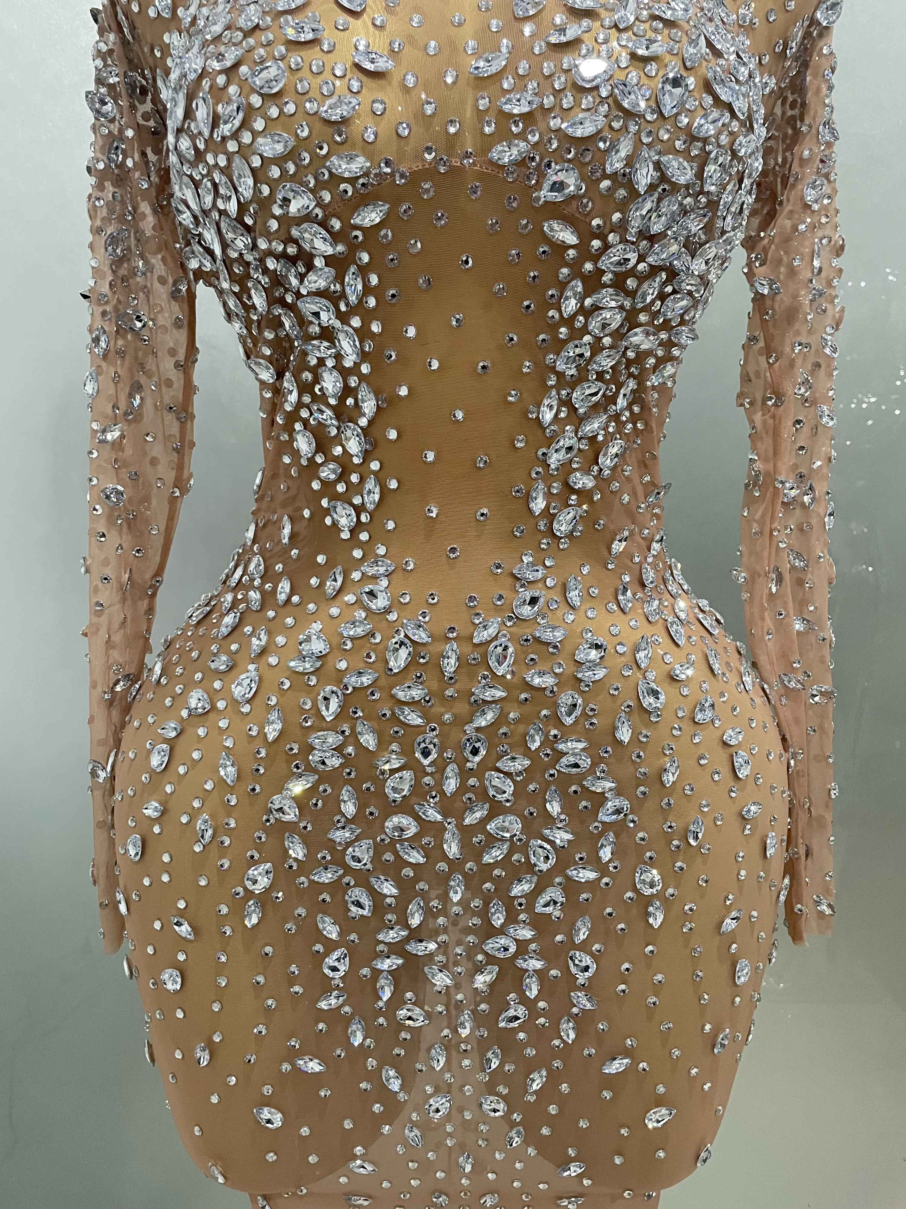 Sexy Shinny Rhinestone Stretch Mesh Transparent Long Dress 2025New Women Evening Birthday Party Prom Nightclub Singer Stage Wear Sexy Shinny Rhinestone Stretch Mesh Transparent Long Dress 2025New Women Evening Birthday Party Prom Nightclub Singer Stage Wear