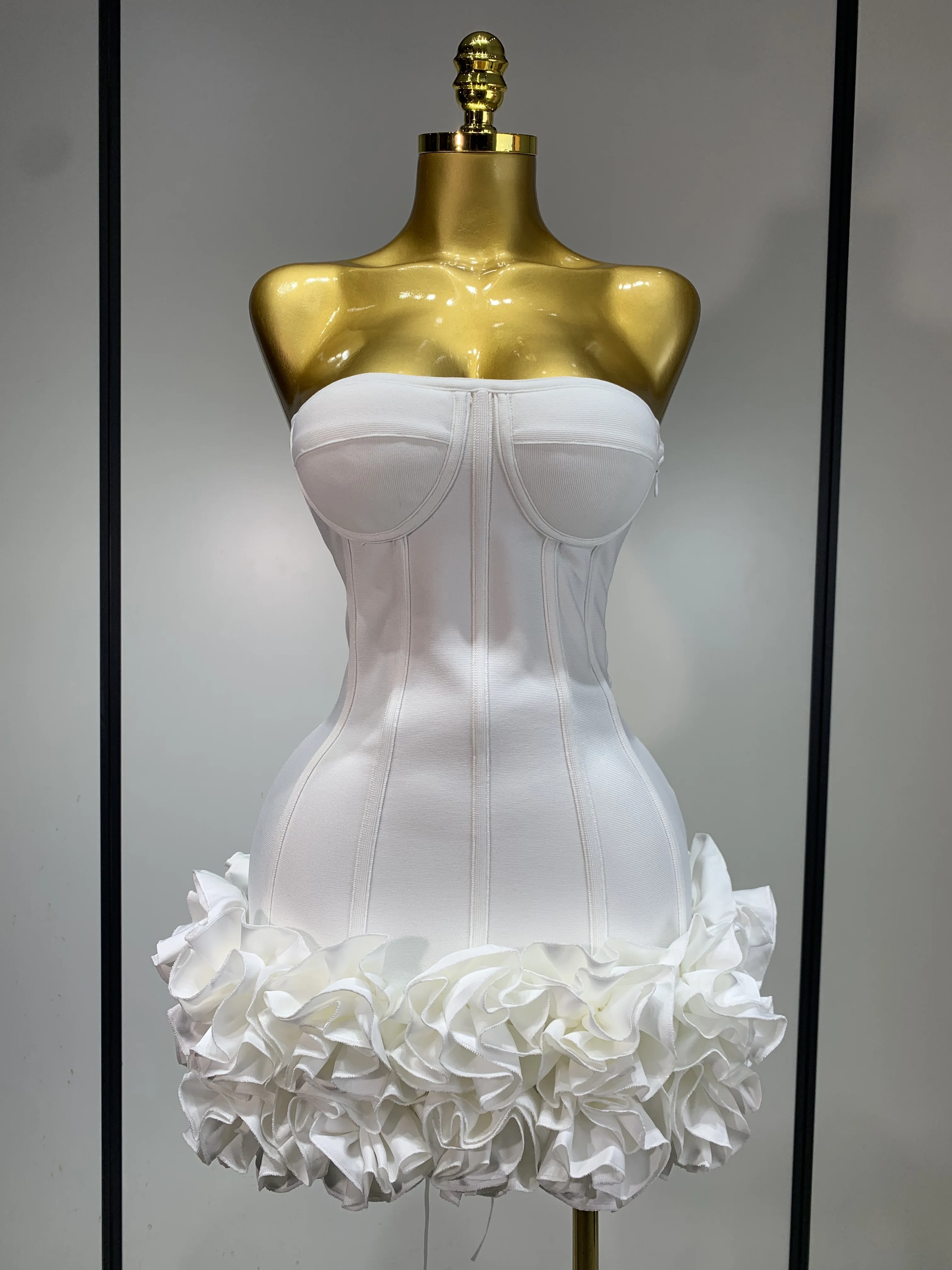 Women Sexy Strapless Backless Flower Embellished Mini Bandage Dress Bodycon Celebrity Party Cocktail Evening Party Club Dresses Women Sexy Strapless Backless Flower Embellished Mini Bandage Dress Bodycon Celebrity Party Cocktail Evening Party Club Dresses