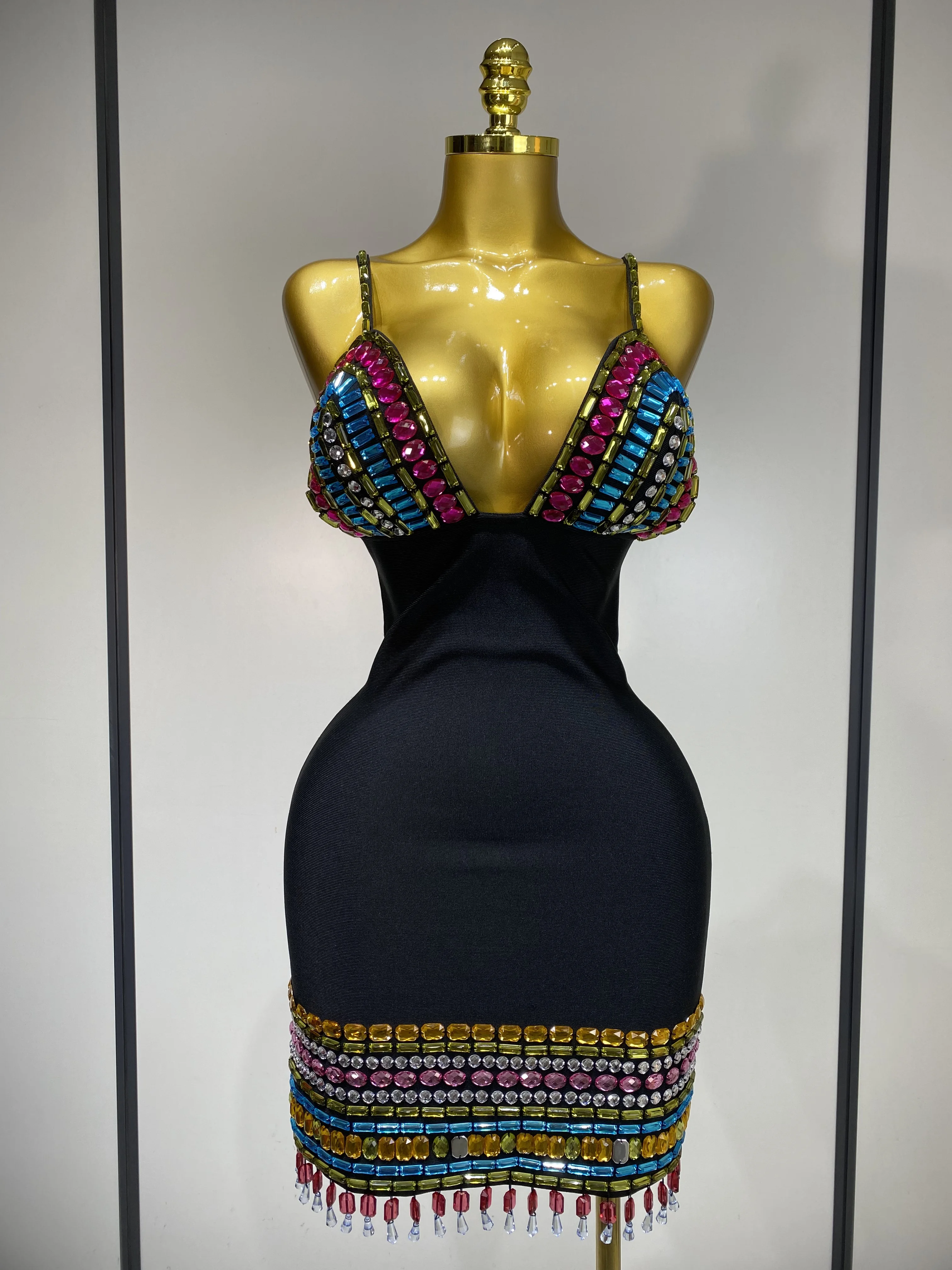 Sparkly Colorful Diamonds V Neck Black Bodycon Bandage Dress 2025 Celebrity Elegant Evening Club Party Luxury Birthday Dresses Sparkly Colorful Diamonds V Neck Black Bodycon Bandage Dress 2025 Celebrity Elegant Evening Club Party Luxury Birthday Dresses