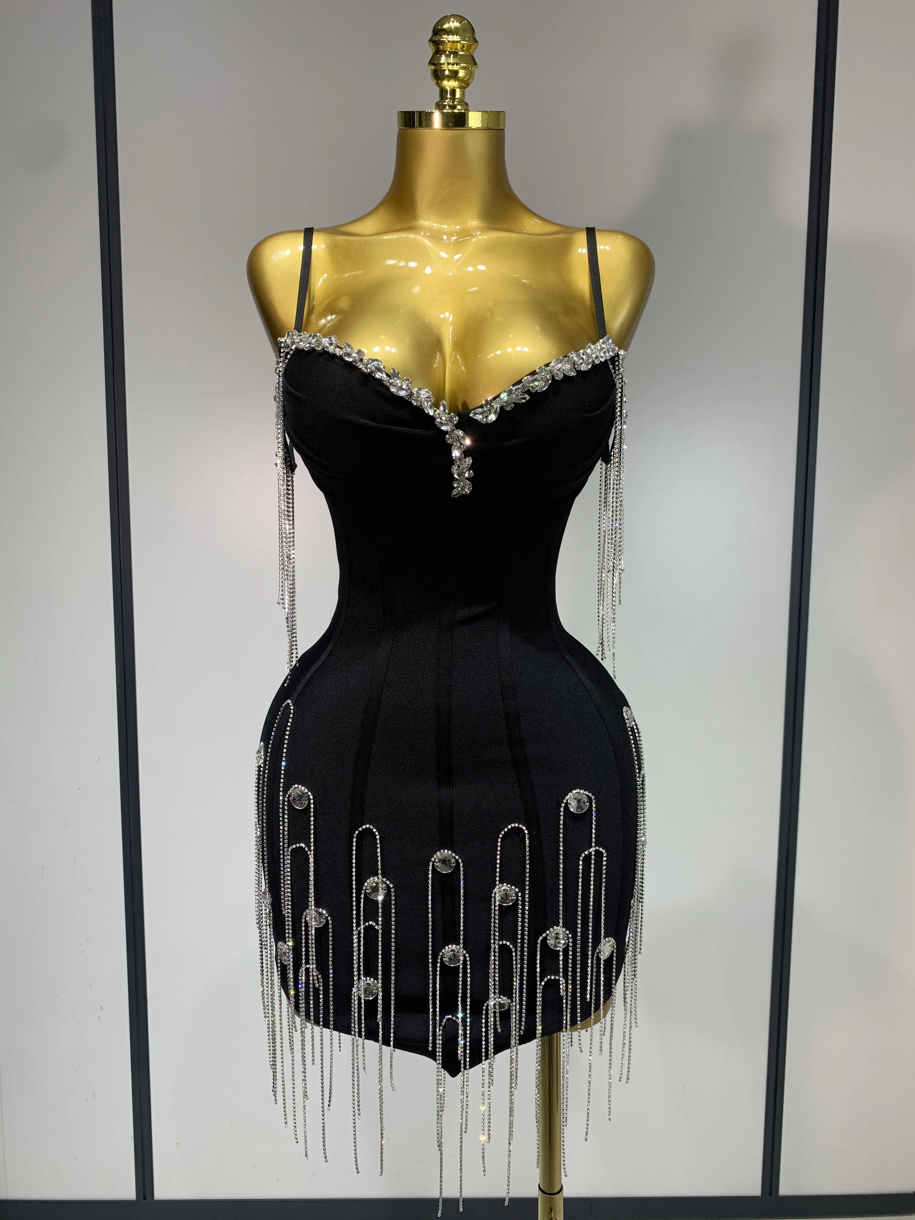 Sexy Backless Spaghetti Strap Bodycon Sleeveless Bandage Dress Elegant Prom Gown Club Evening Party Luxury Birthday Dresses