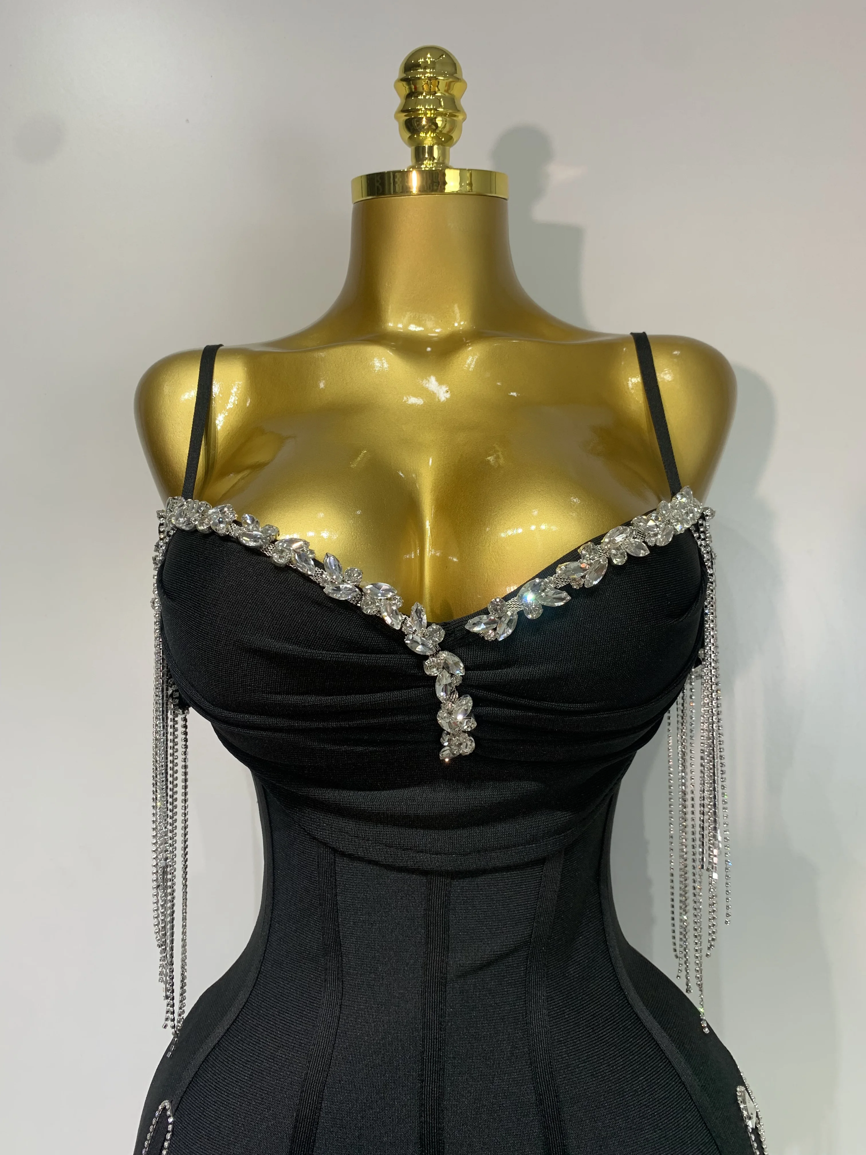 Sexy Backless Spaghetti Strap Bodycon Sleeveless Bandage Dress Elegant Prom Gown Club Evening Party Luxury Birthday Dresses