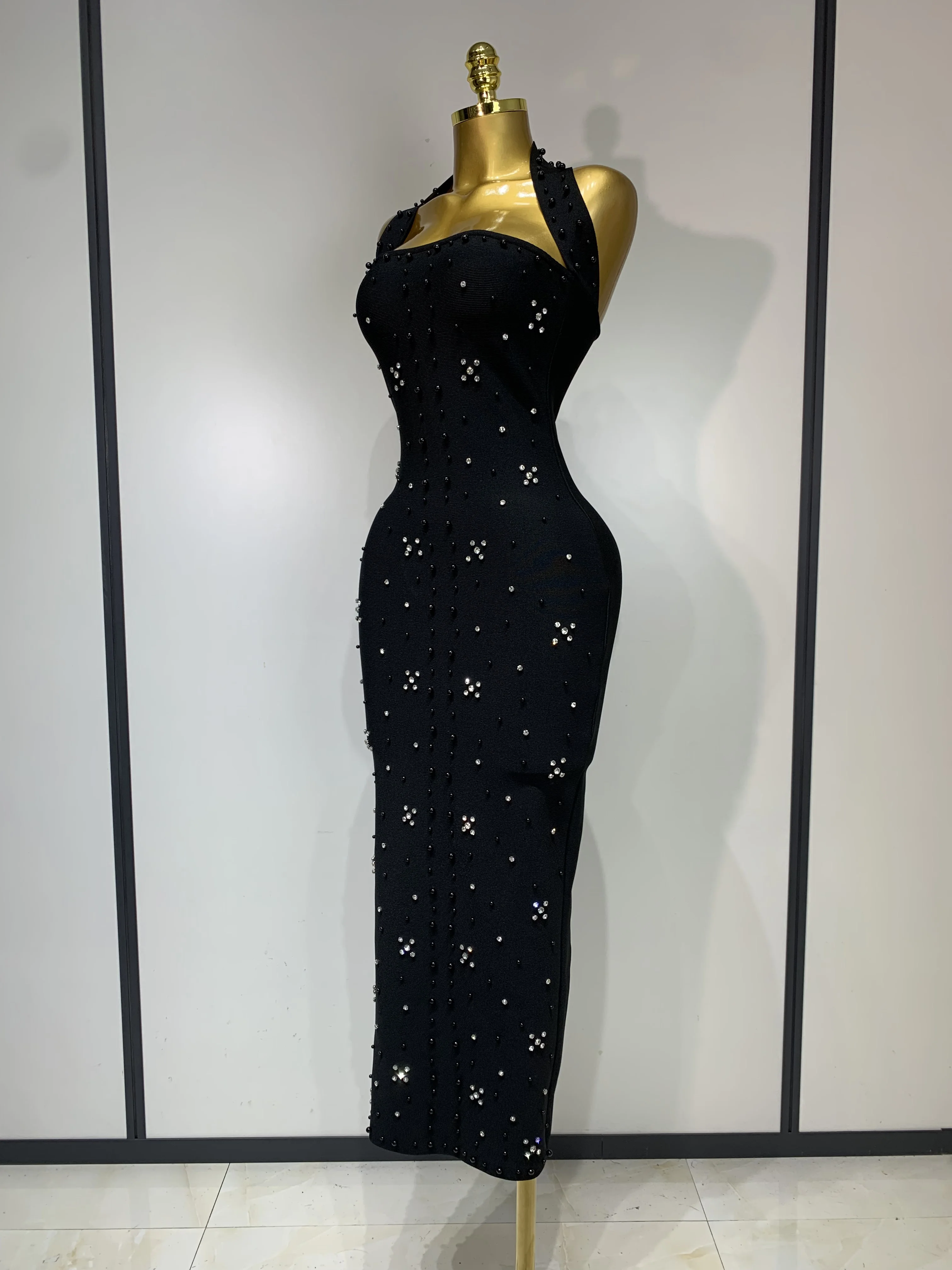 Women Sexy Halter Backless Shiny Rhinestone Pearl Bodycon Bandage Dress Celebirty Elegant Evening Party Luxury Birthday Dress Women Sexy Halter Backless Shiny Rhinestone Pearl Bodycon Bandage Dress Celebirty Elegant Evening Party Luxury Birthday Dress