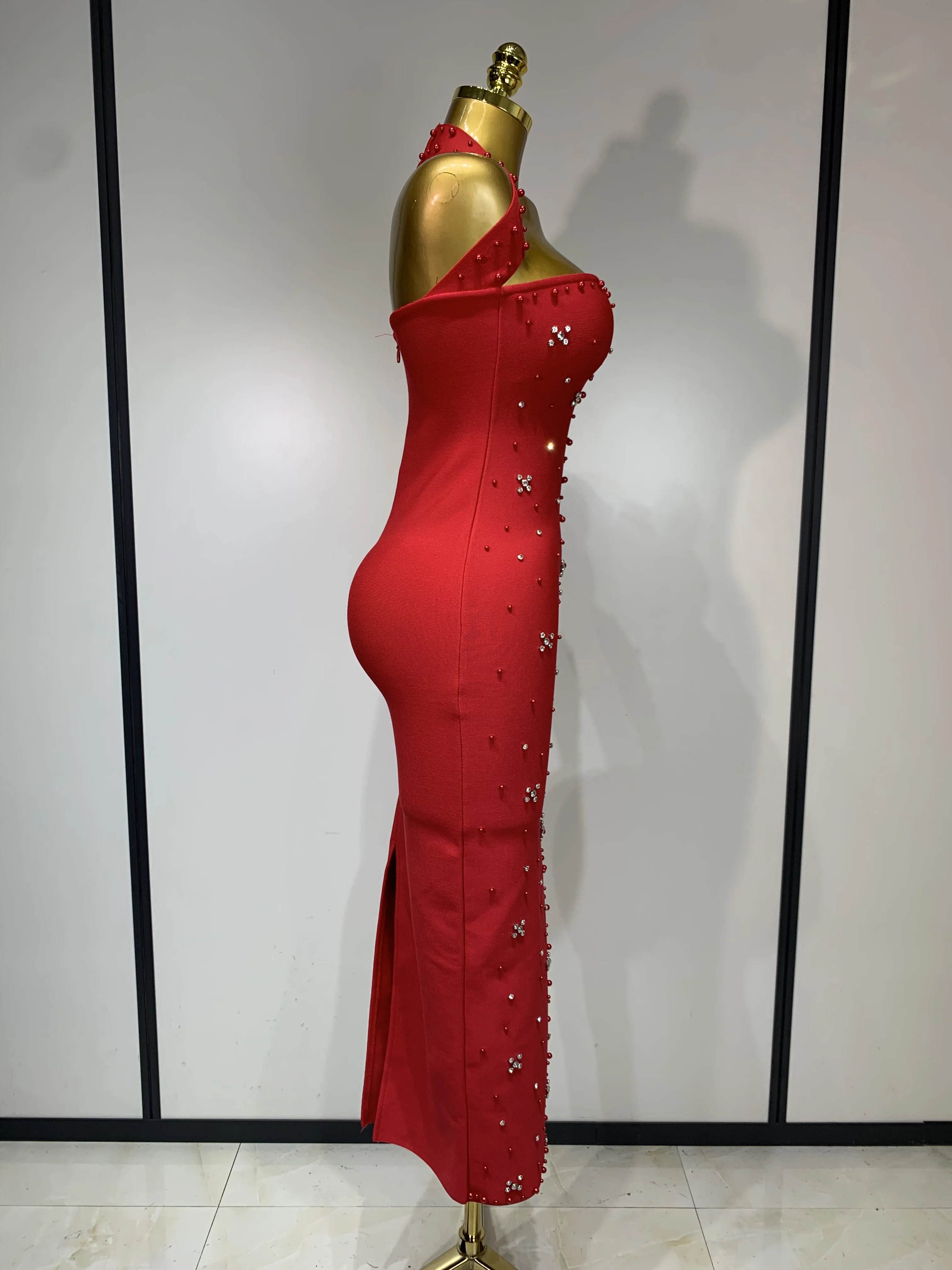 Women Sexy Halter Backless Shiny Rhinestone Pearl Bodycon Bandage Dress Celebirty Elegant Evening Party Luxury Birthday Dress Women Sexy Halter Backless Shiny Rhinestone Pearl Bodycon Bandage Dress Celebirty Elegant Evening Party Luxury Birthday Dress