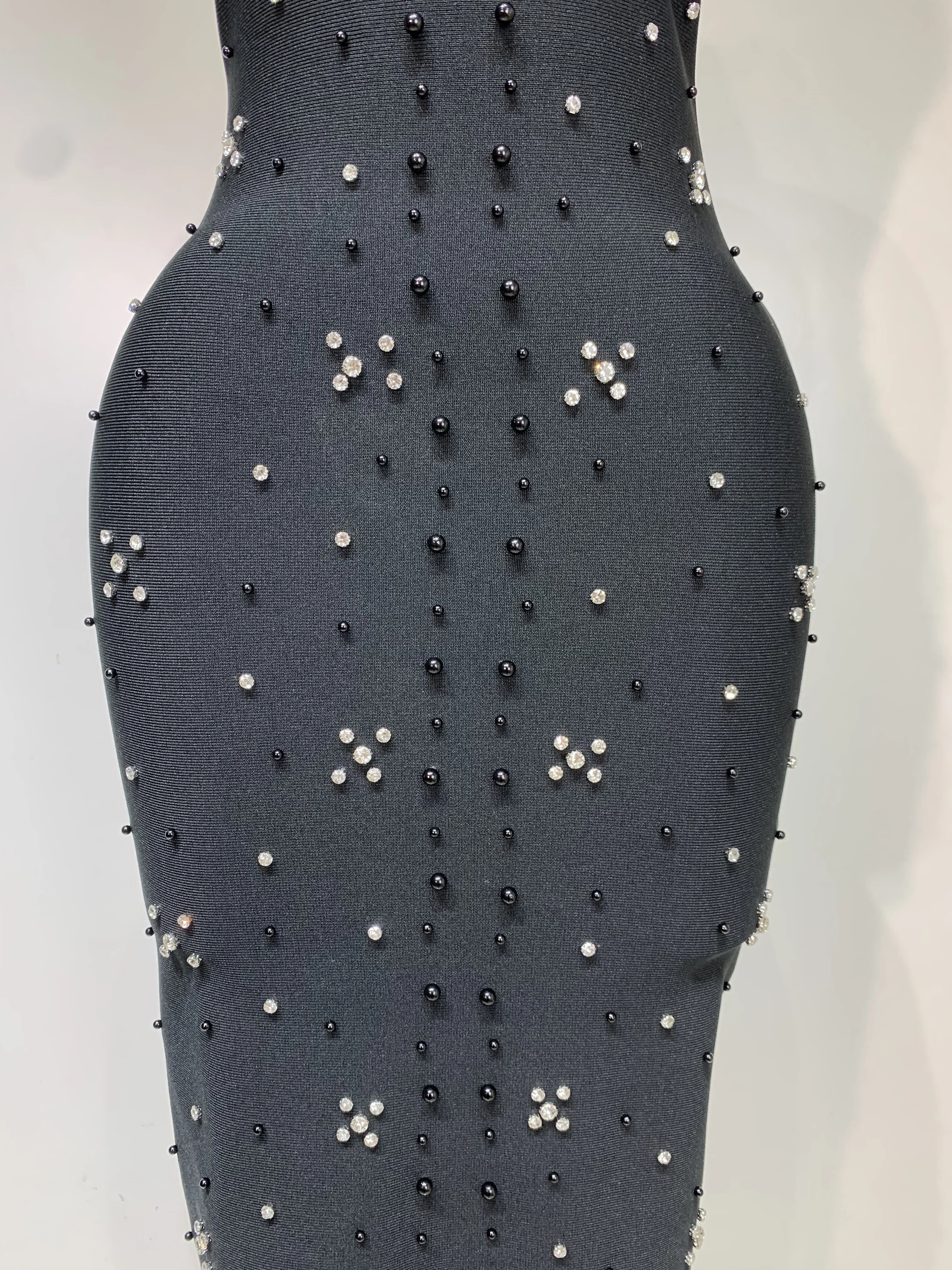 Women Sexy Halter Backless Shiny Rhinestone Pearl Bodycon Bandage Dress Celebirty Elegant Evening Party Luxury Birthday Dress Women Sexy Halter Backless Shiny Rhinestone Pearl Bodycon Bandage Dress Celebirty Elegant Evening Party Luxury Birthday Dress