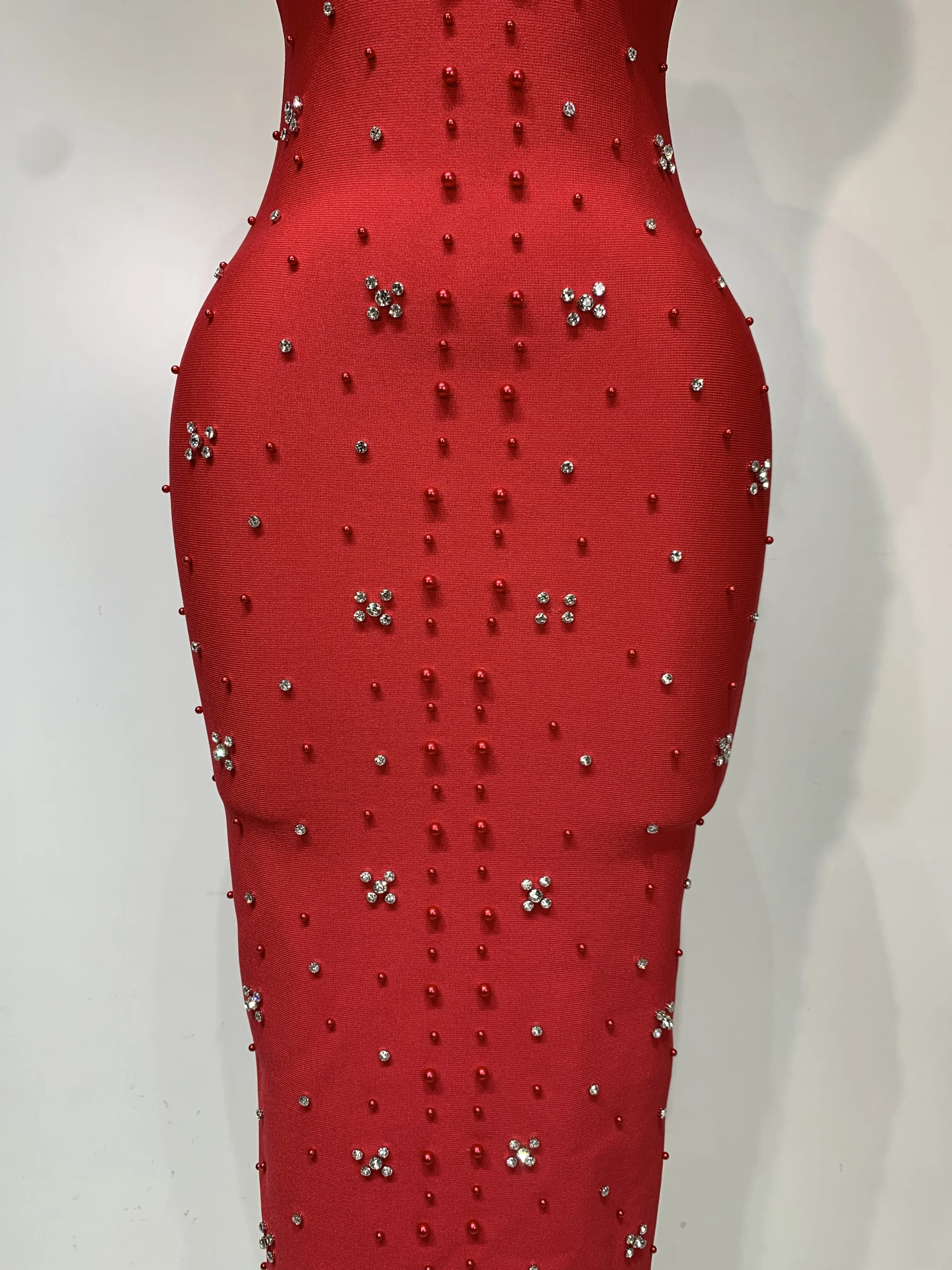 Women Sexy Halter Backless Shiny Rhinestone Pearl Bodycon Bandage Dress Celebirty Elegant Evening Party Luxury Birthday Dress Women Sexy Halter Backless Shiny Rhinestone Pearl Bodycon Bandage Dress Celebirty Elegant Evening Party Luxury Birthday Dress