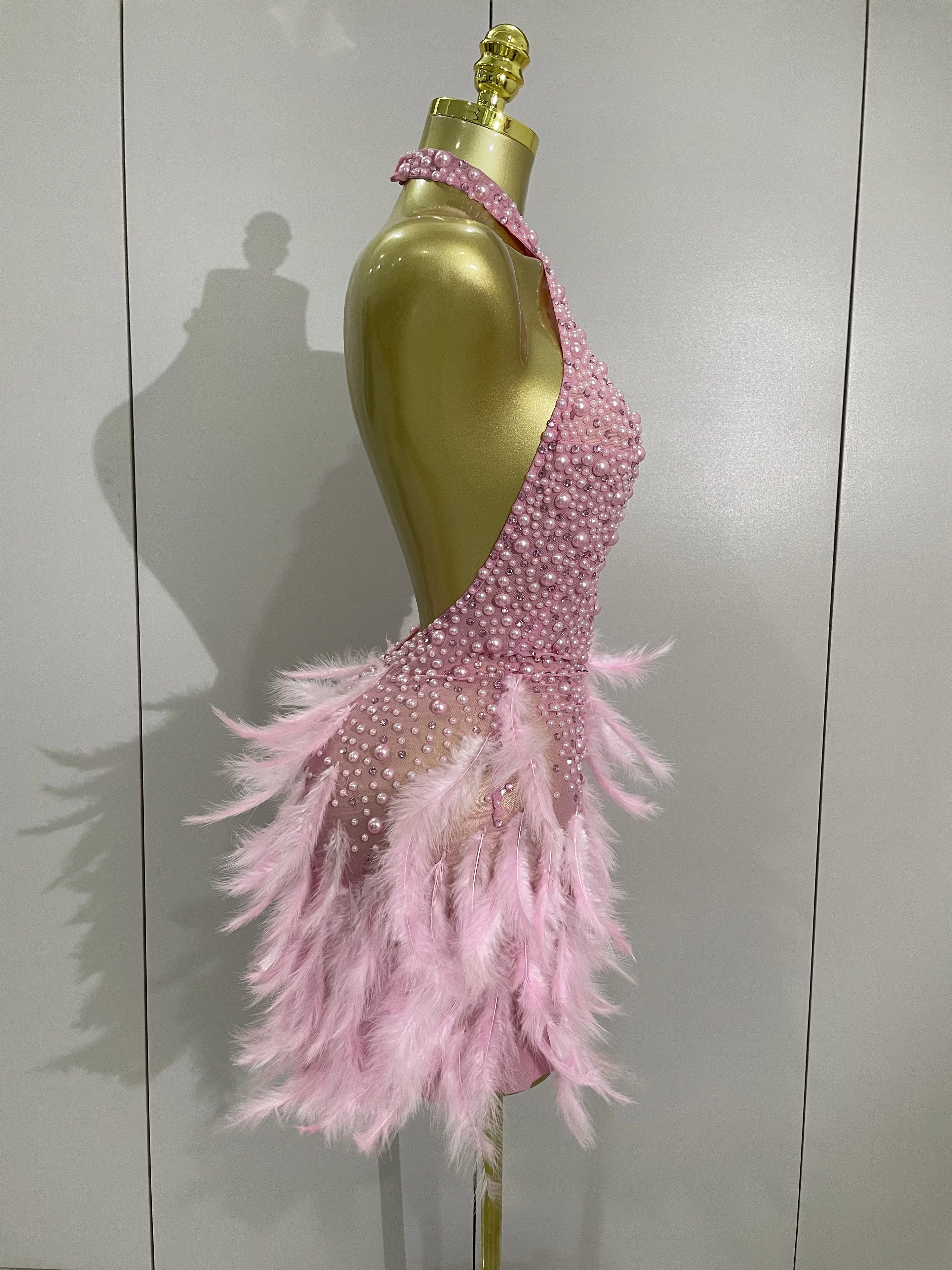 Women Luxury Black Rhinestones Pearls Feathers Halter Backless Short Dress Sexy Celebrate Birthday Dress Nightclub Stage Costume Women Luxury Black Rhinestones Pearls Feathers Halter Backless Short Dress Sexy Celebrate Birthday Dress Nightclub Stage Costume