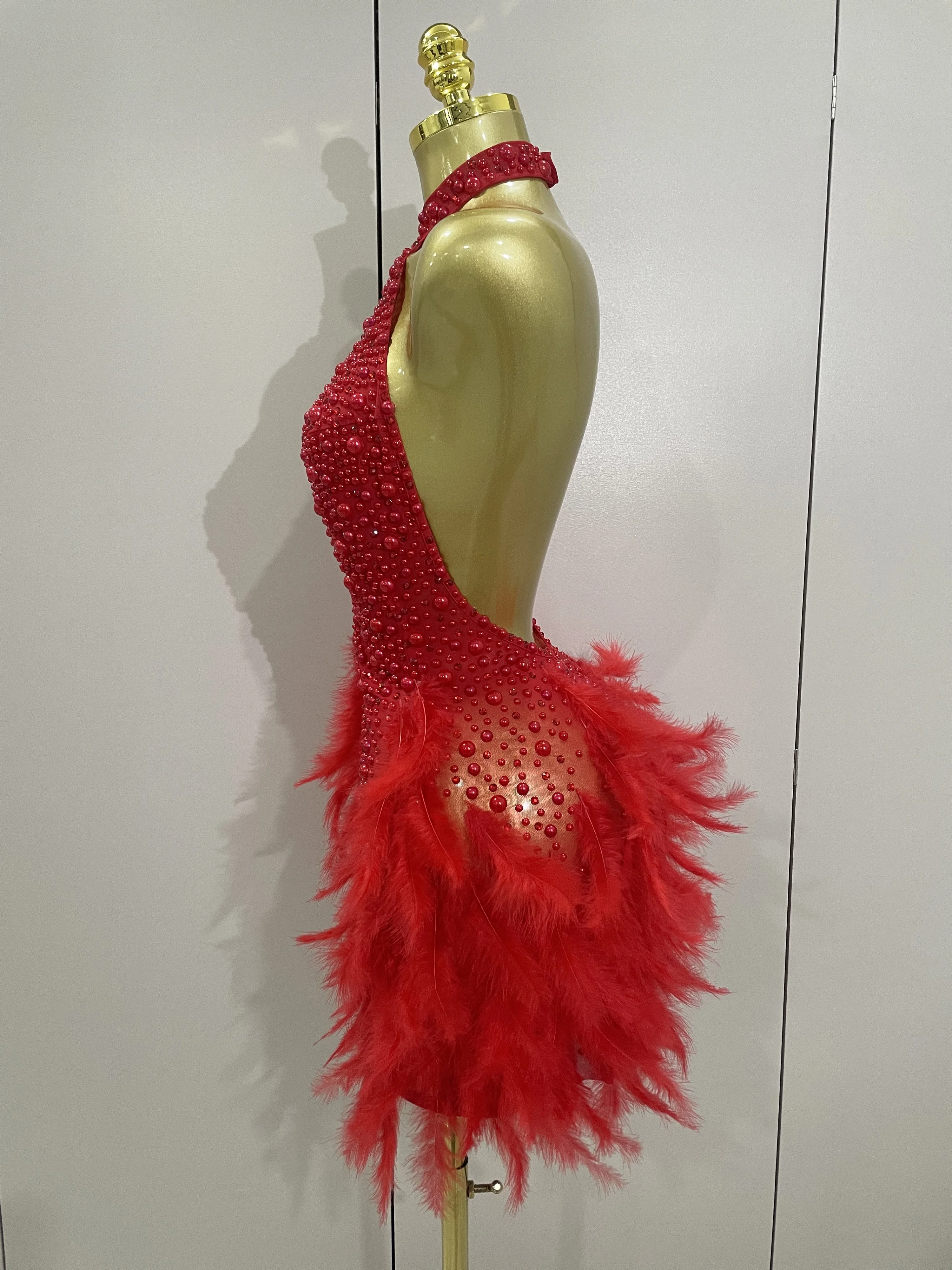 Women Luxury Black Rhinestones Pearls Feathers Halter Backless Short Dress Sexy Celebrate Birthday Dress Nightclub Stage Costume Women Luxury Black Rhinestones Pearls Feathers Halter Backless Short Dress Sexy Celebrate Birthday Dress Nightclub Stage Costume