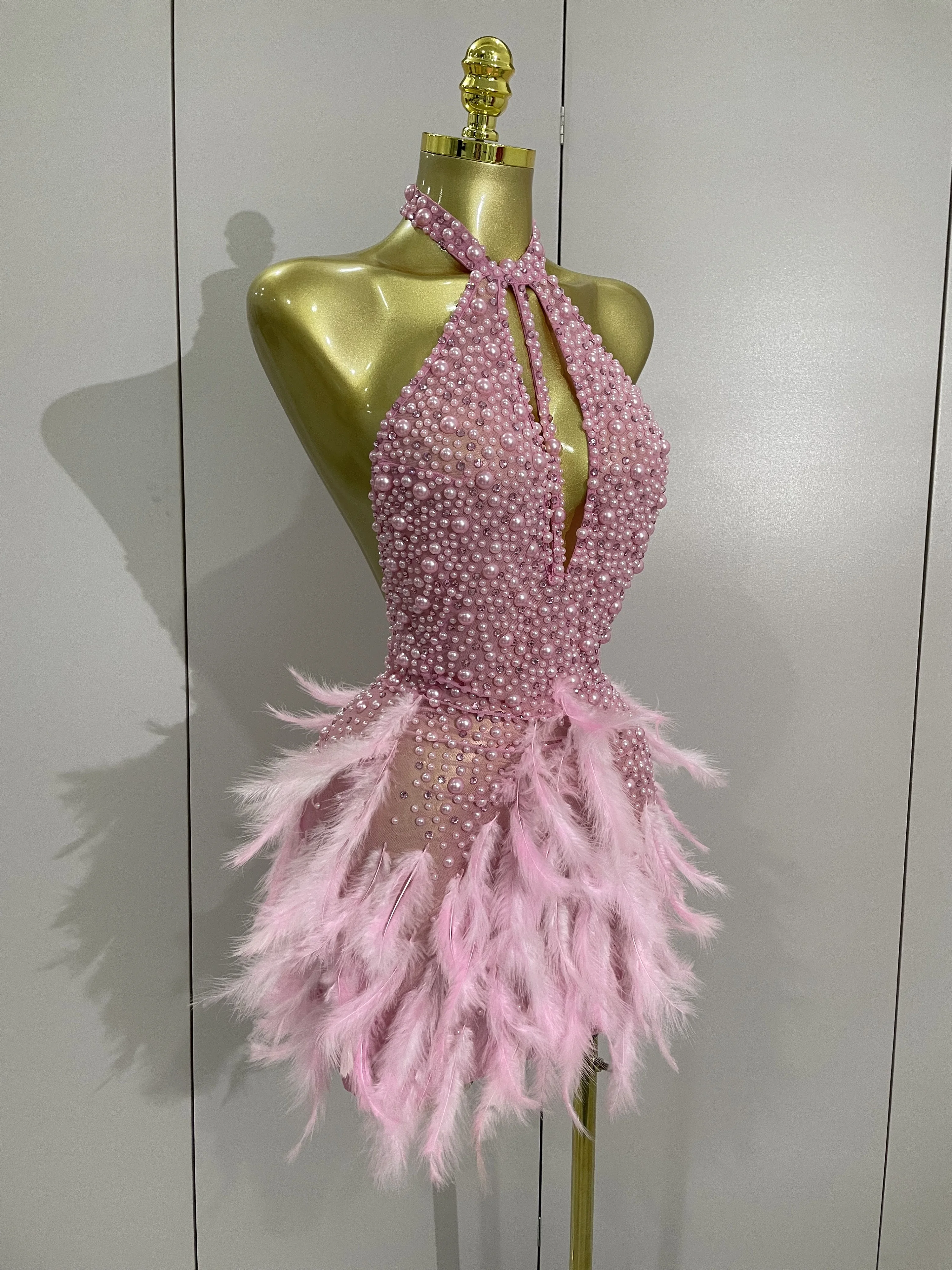 Women Luxury Black Rhinestones Pearls Feathers Halter Backless Short Dress Sexy Celebrate Birthday Dress Nightclub Stage Costume Women Luxury Black Rhinestones Pearls Feathers Halter Backless Short Dress Sexy Celebrate Birthday Dress Nightclub Stage Costume