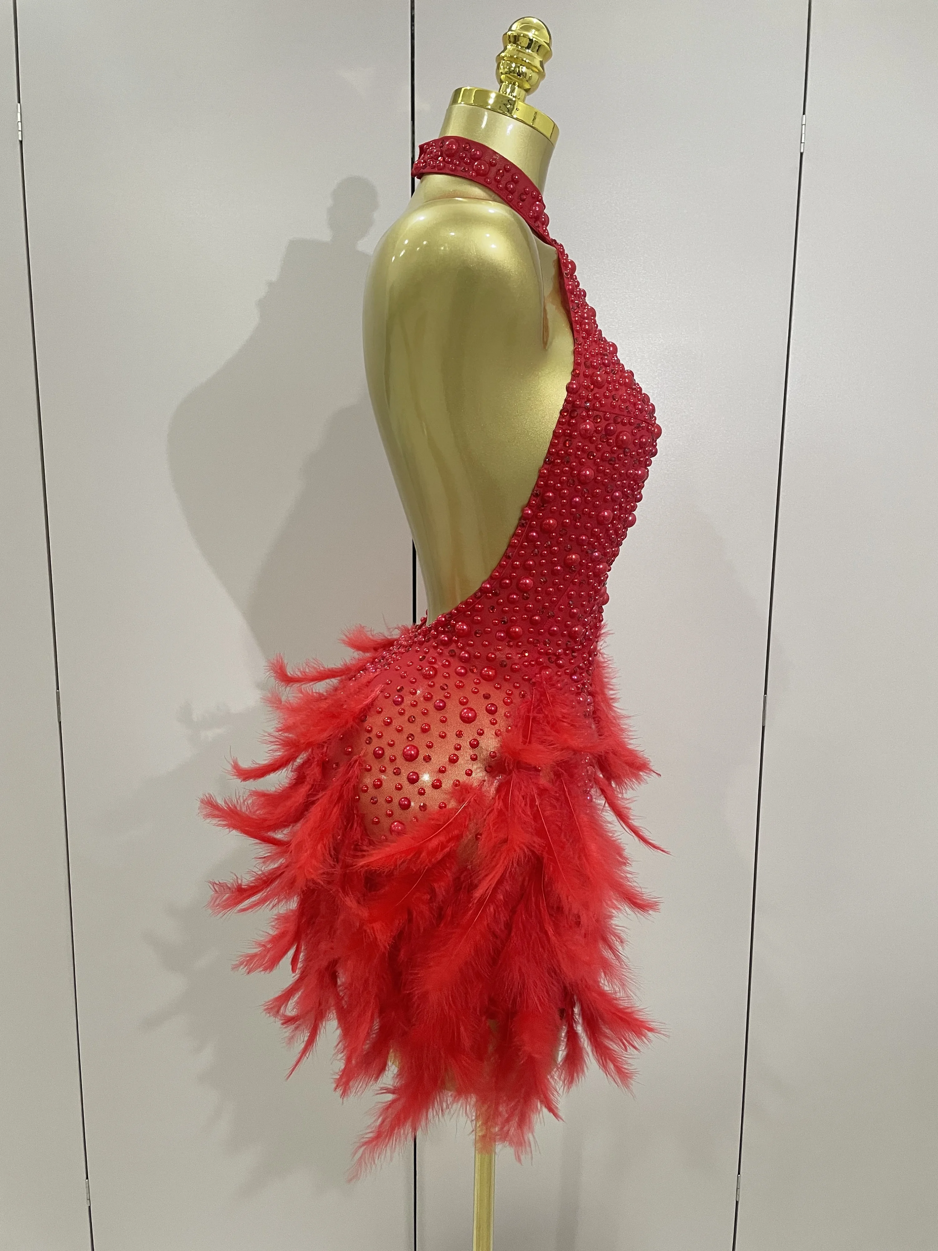 Women Luxury Black Rhinestones Pearls Feathers Halter Backless Short Dress Sexy Celebrate Birthday Dress Nightclub Stage Costume Women Luxury Black Rhinestones Pearls Feathers Halter Backless Short Dress Sexy Celebrate Birthday Dress Nightclub Stage Costume