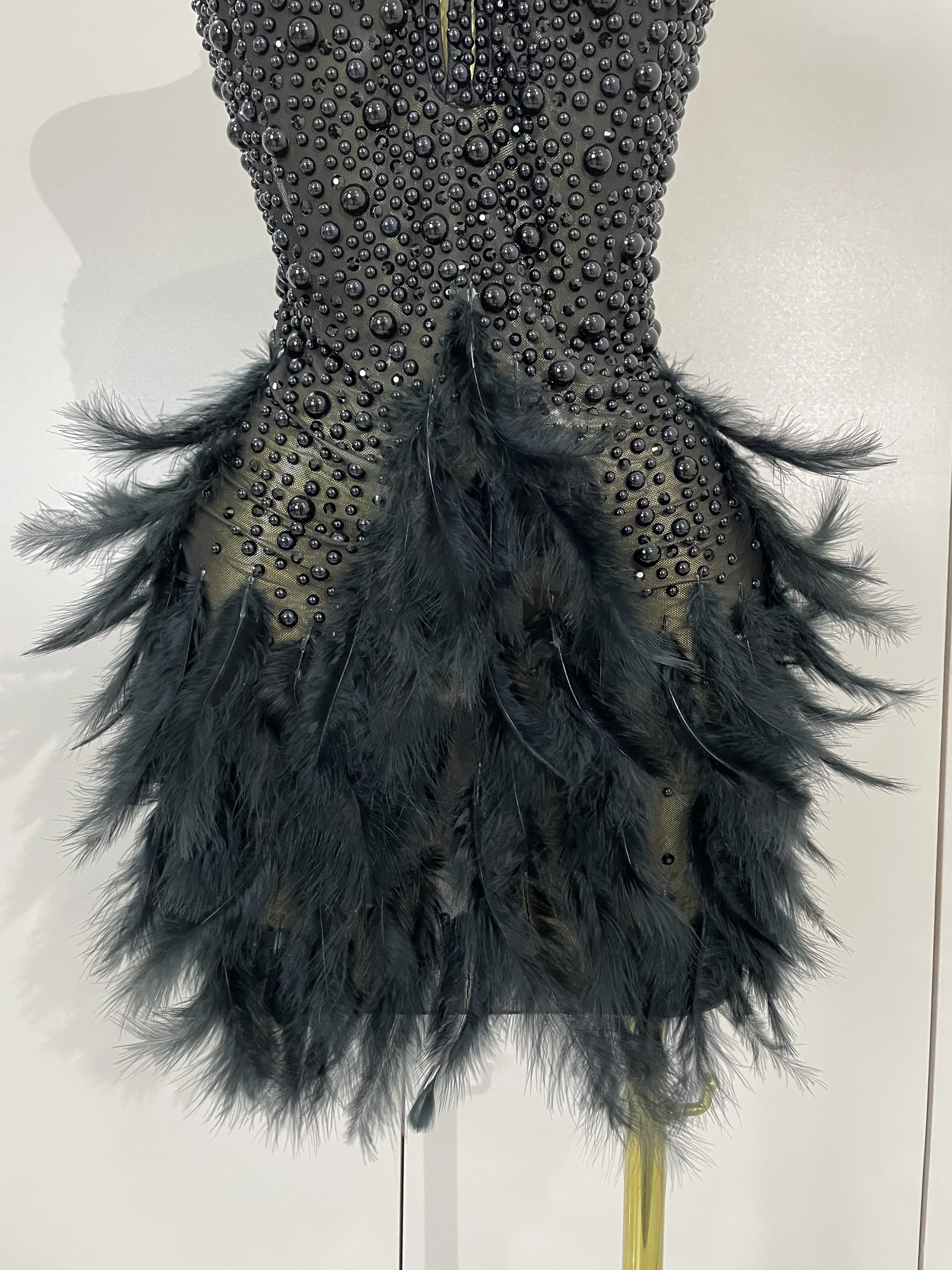 Women Luxury Black Rhinestones Pearls Feathers Halter Backless Short Dress Sexy Celebrate Birthday Dress Nightclub Stage Costume Women Luxury Black Rhinestones Pearls Feathers Halter Backless Short Dress Sexy Celebrate Birthday Dress Nightclub Stage Costume