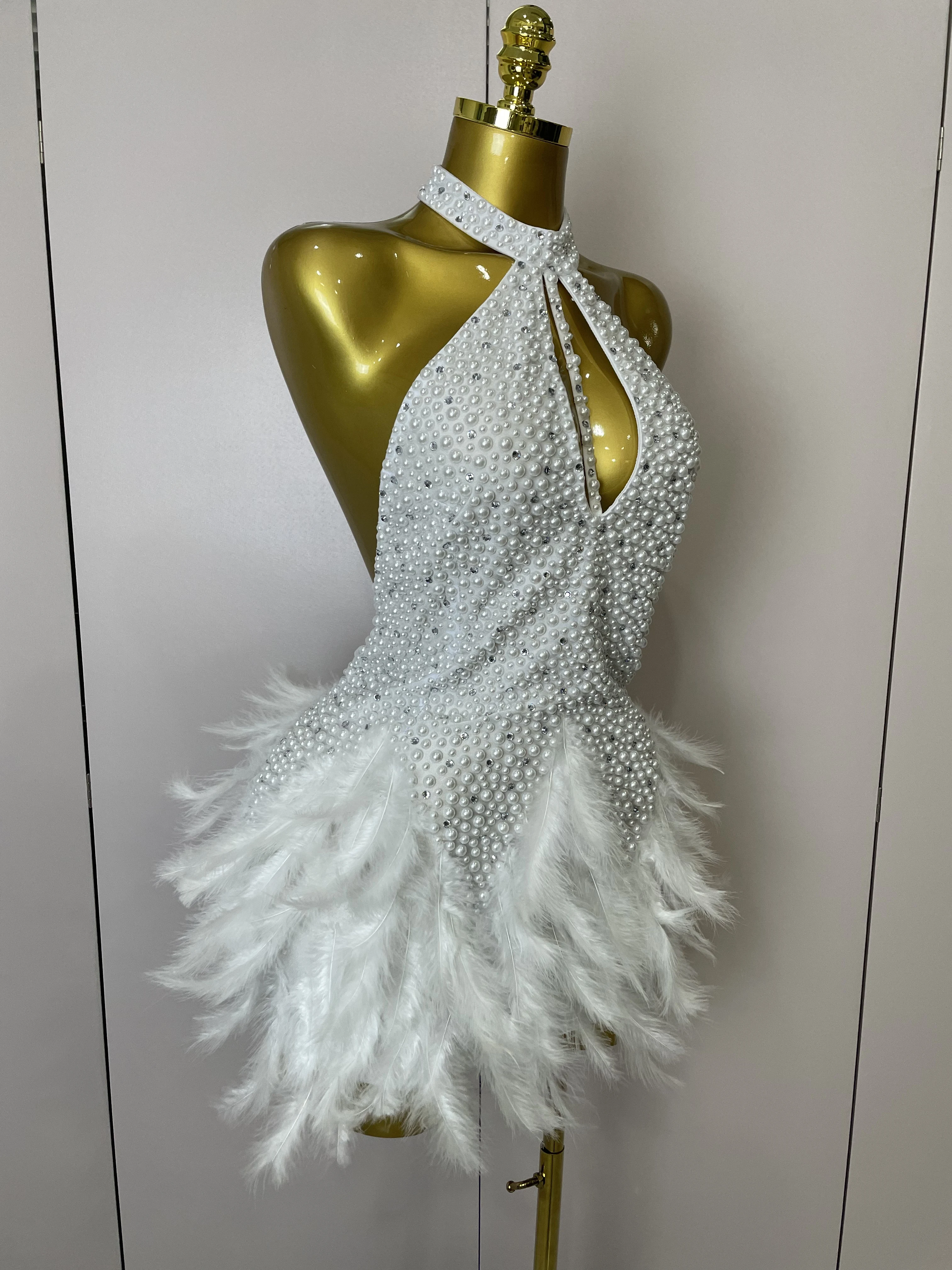 Women Luxury Black Rhinestones Pearls Feathers Halter Backless Short Dress Sexy Celebrate Birthday Dress Nightclub Stage Costume Women Luxury Black Rhinestones Pearls Feathers Halter Backless Short Dress Sexy Celebrate Birthday Dress Nightclub Stage Costume