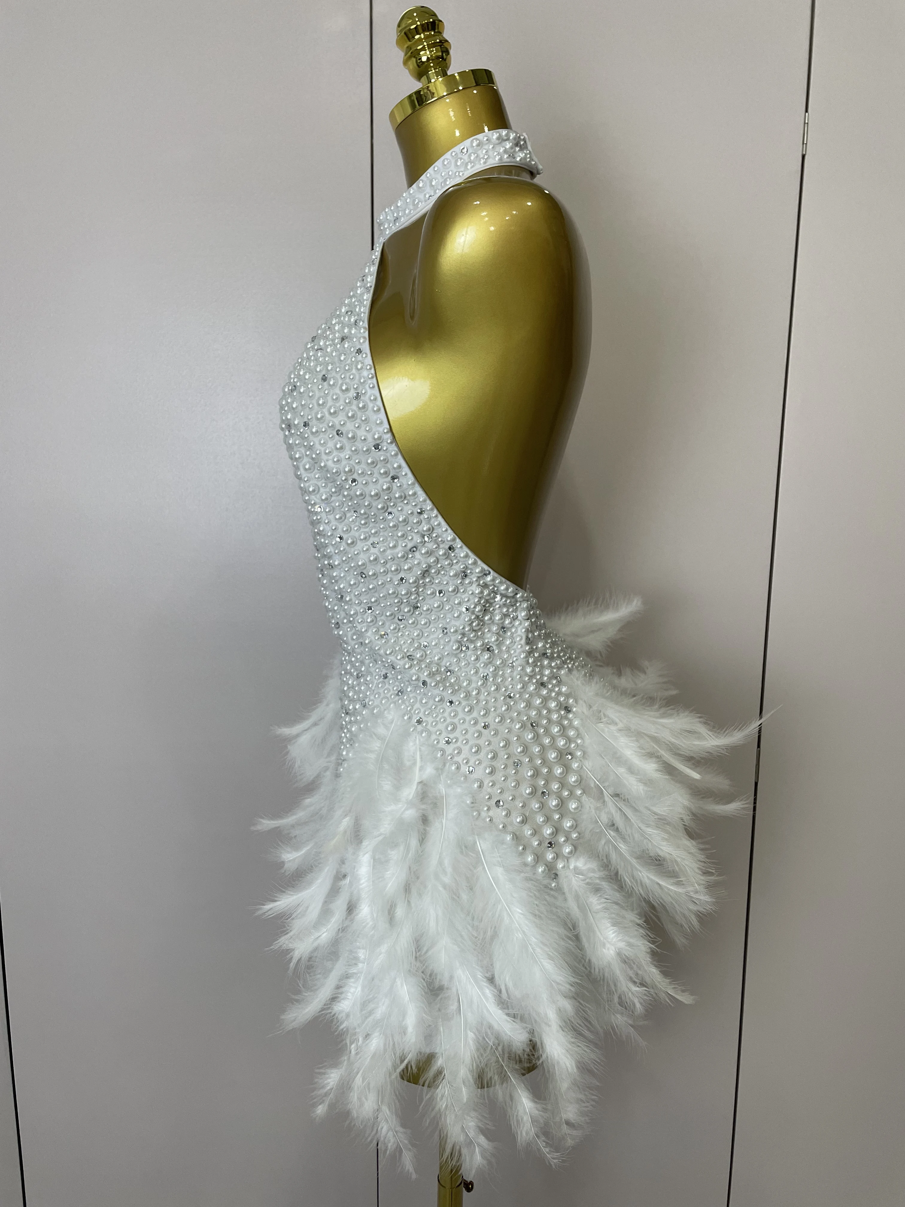 Women Luxury Black Rhinestones Pearls Feathers Halter Backless Short Dress Sexy Celebrate Birthday Dress Nightclub Stage Costume Women Luxury Black Rhinestones Pearls Feathers Halter Backless Short Dress Sexy Celebrate Birthday Dress Nightclub Stage Costume