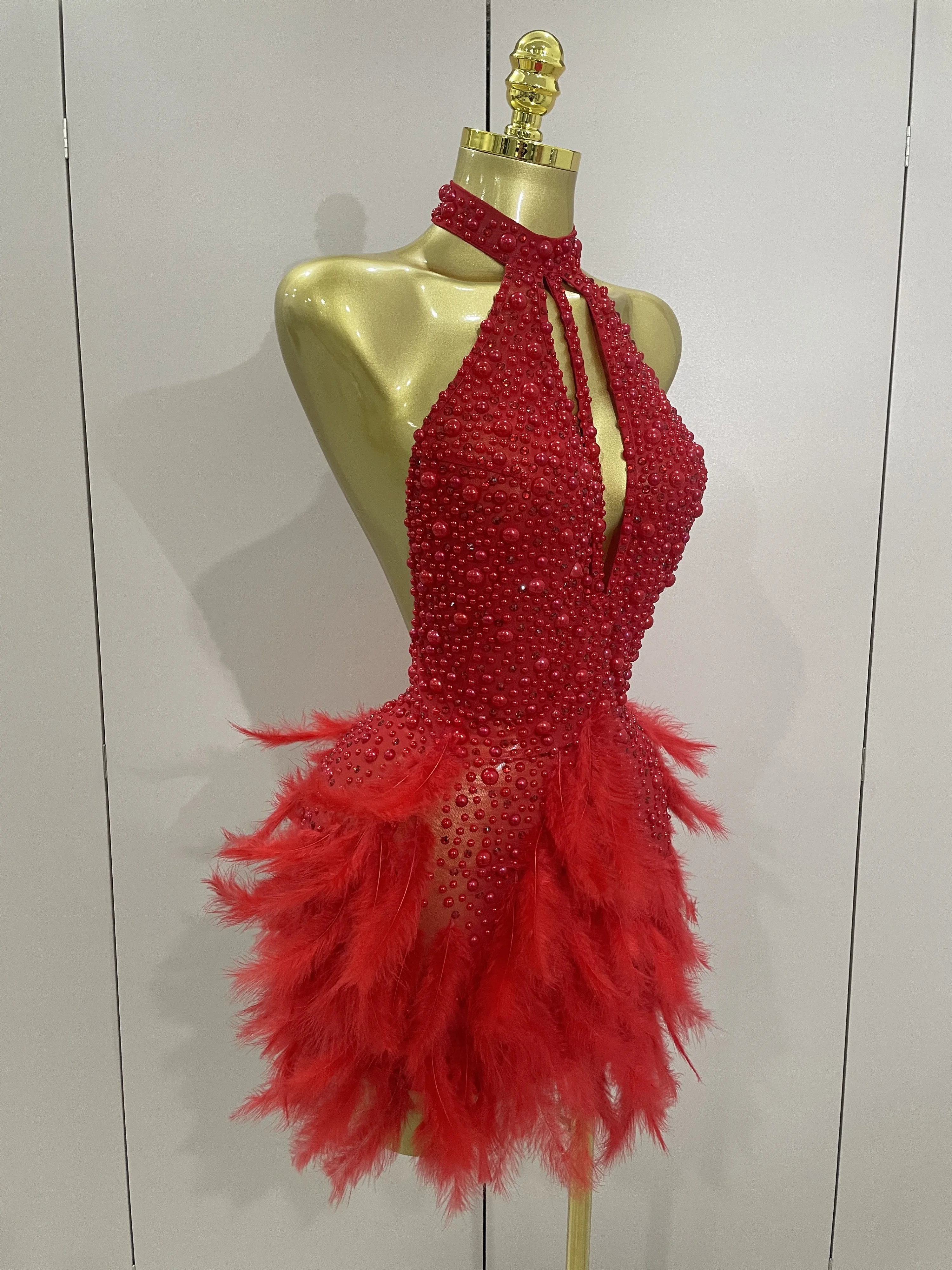 Women Luxury Black Rhinestones Pearls Feathers Halter Backless Short Dress Sexy Celebrate Birthday Dress Nightclub Stage Costume Women Luxury Black Rhinestones Pearls Feathers Halter Backless Short Dress Sexy Celebrate Birthday Dress Nightclub Stage Costume