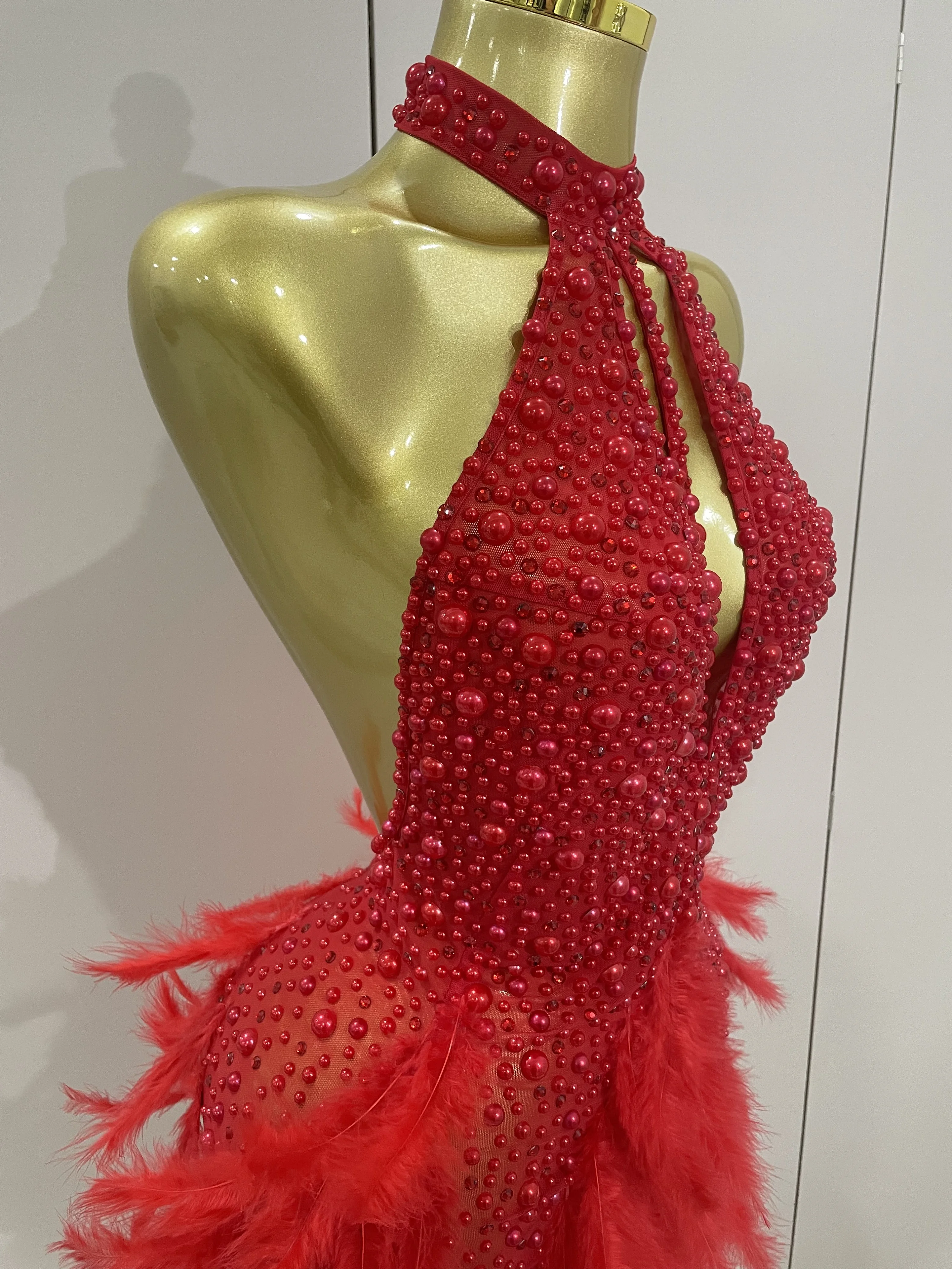 Women Luxury Black Rhinestones Pearls Feathers Halter Backless Short Dress Sexy Celebrate Birthday Dress Nightclub Stage Costume Women Luxury Black Rhinestones Pearls Feathers Halter Backless Short Dress Sexy Celebrate Birthday Dress Nightclub Stage Costume