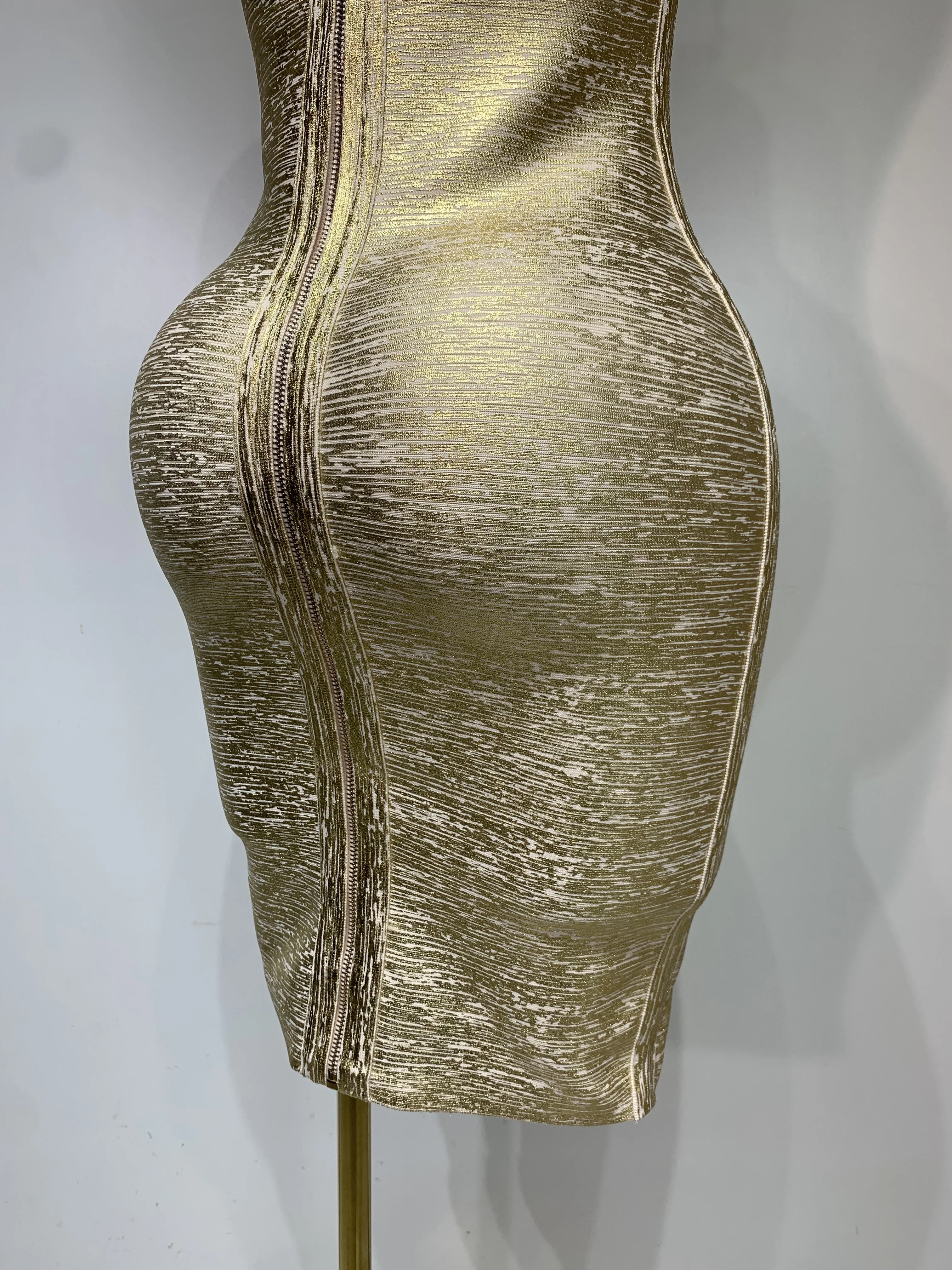 High Quality Celebrity Elegant Gold Bodycon Bandage Dress Women Sexy Nightclub Evening Party Luxury Birthday Dress Vestidos High Quality Celebrity Elegant Gold Bodycon Bandage Dress Women Sexy Nightclub Evening Party Luxury Birthday Dress Vestidos