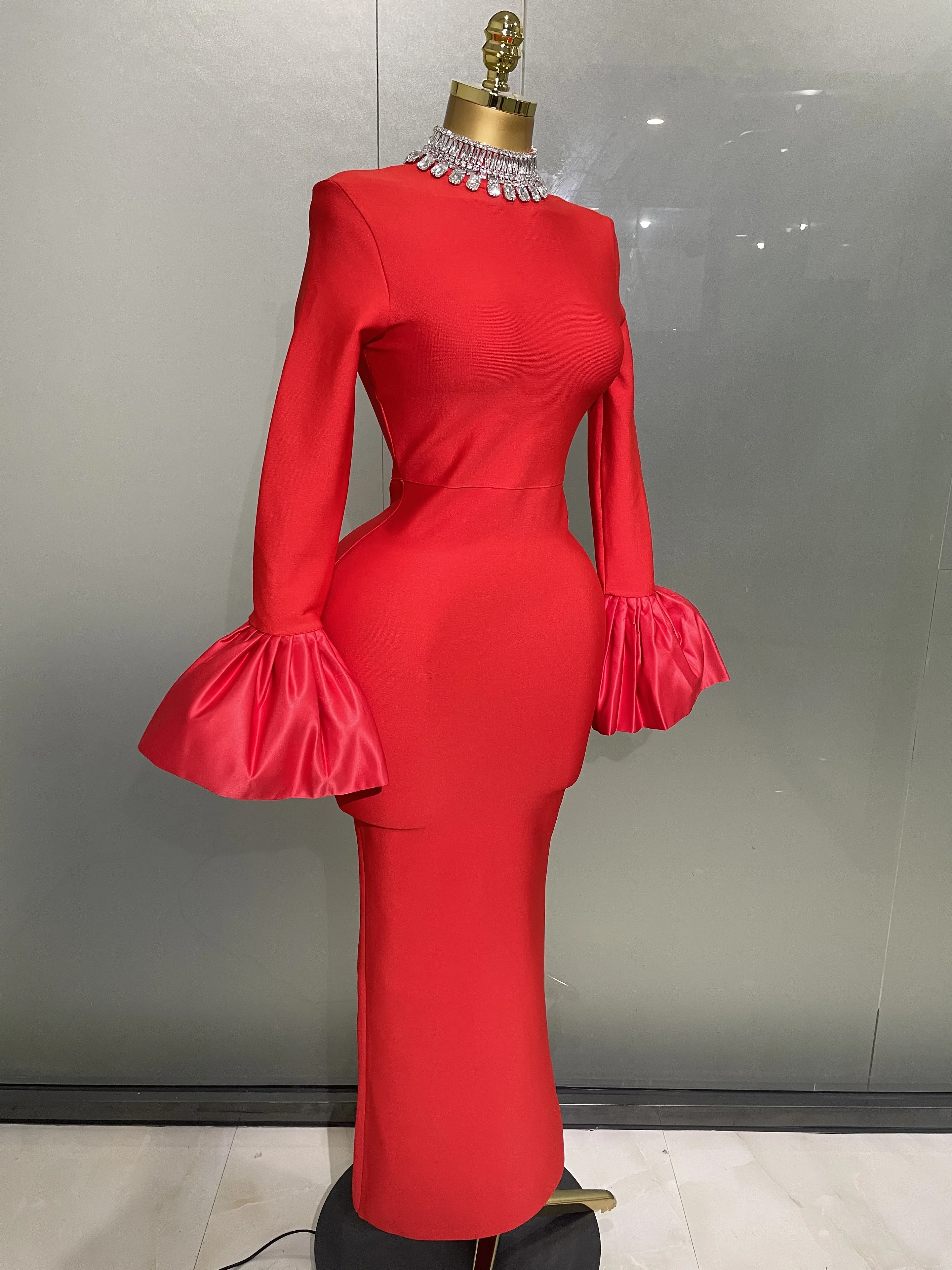 2025 Women Sexy Flare Sleeve Sparkly Crystal Black Bodycon Bandage Long Dress Elegant Evening Party Celebrate Red Carpet Dress