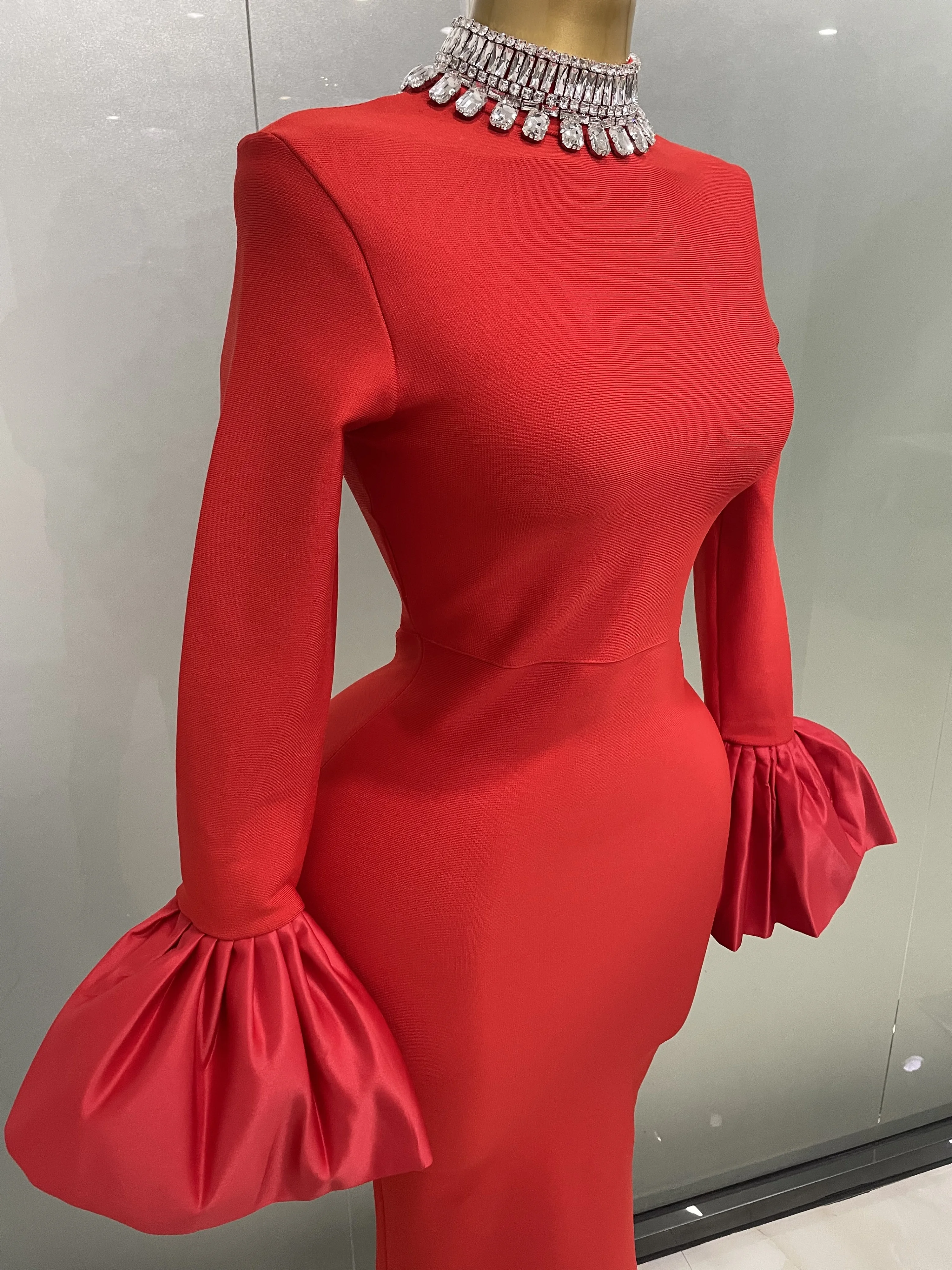 2025 Women Sexy Flare Sleeve Sparkly Crystal Black Bodycon Bandage Long Dress Elegant Evening Party Celebrate Red Carpet Dress