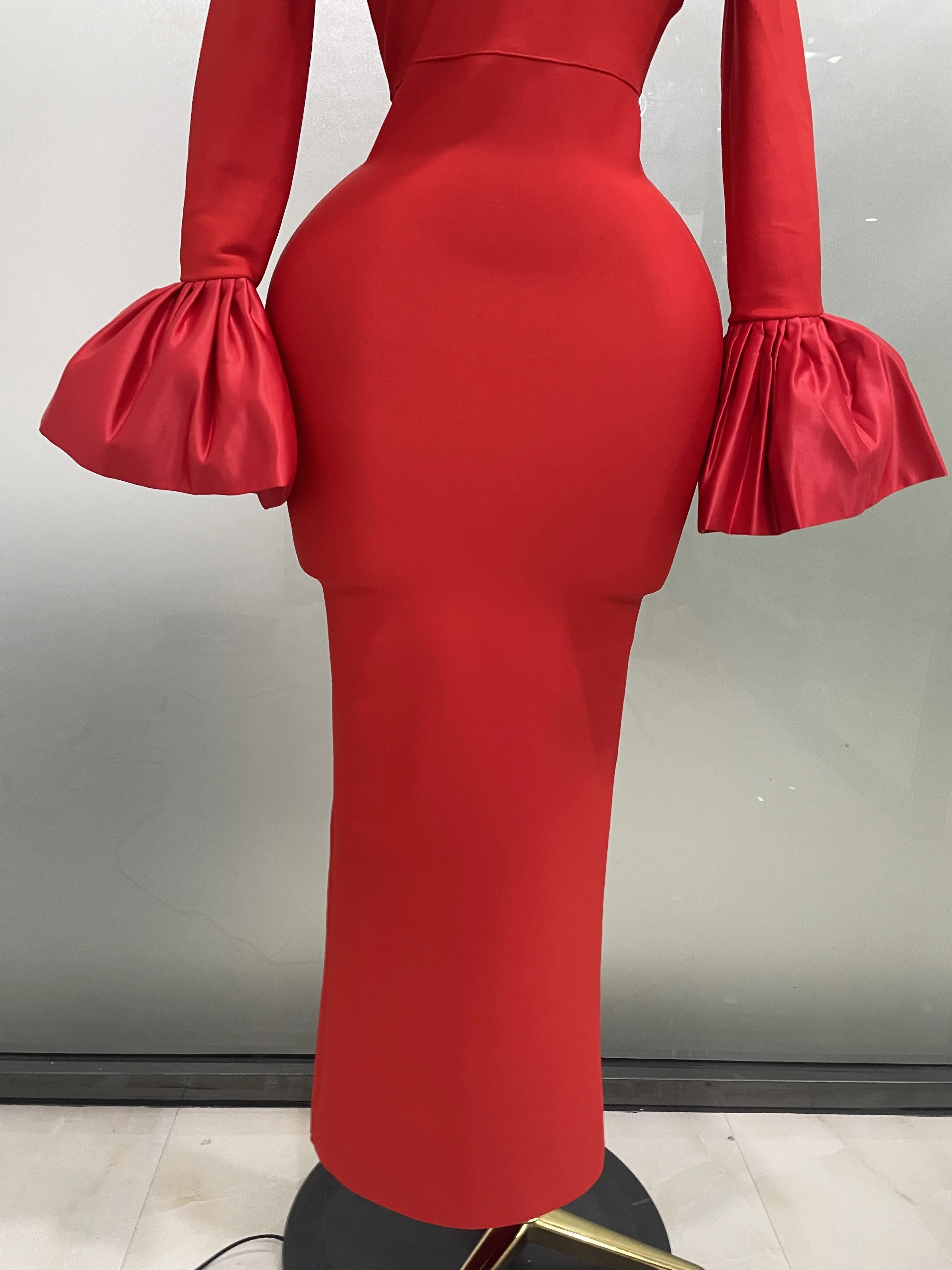 2025 Women Sexy Flare Sleeve Sparkly Crystal Black Bodycon Bandage Long Dress Elegant Evening Party Celebrate Red Carpet Dress