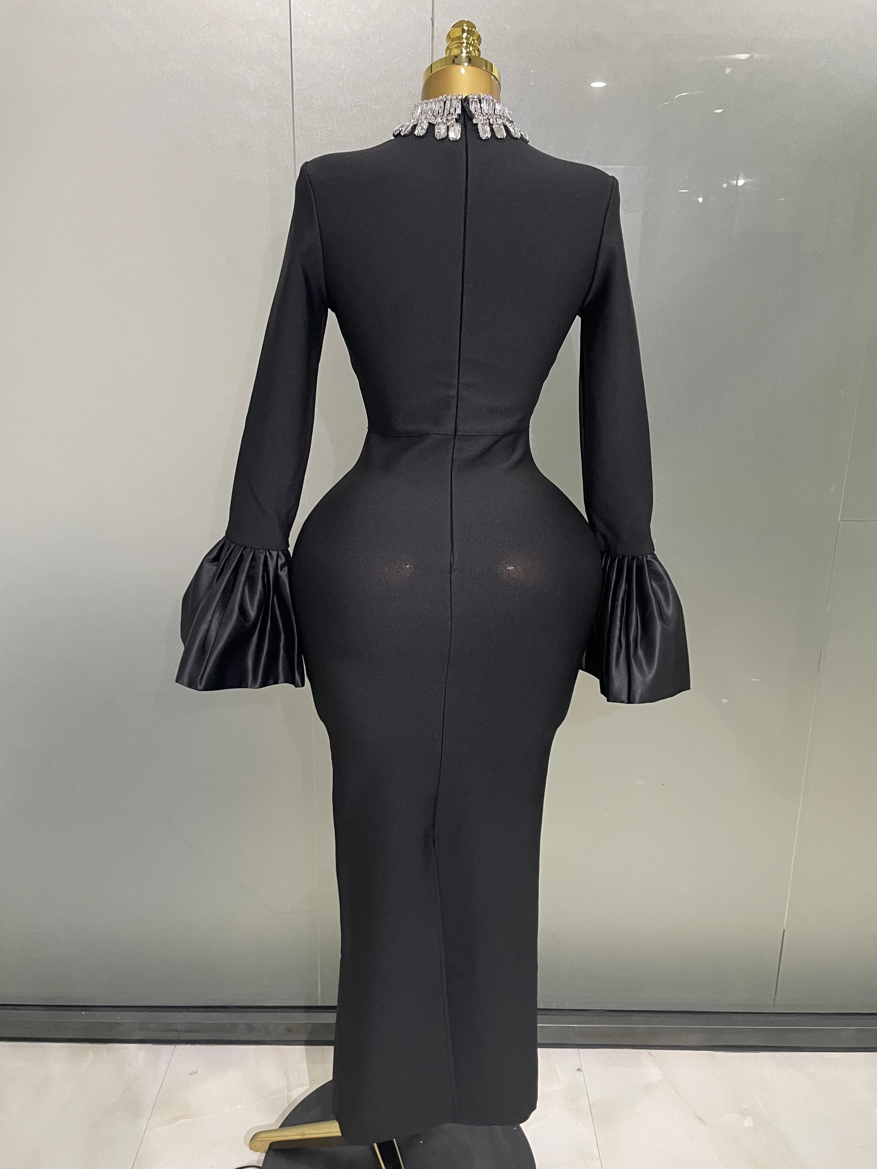 2025 Women Sexy Flare Sleeve Sparkly Crystal Black Bodycon Bandage Long Dress Elegant Evening Party Celebrate Red Carpet Dress